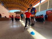 “Indeval va a la Escuela” entrenó a niños del CEIM “Felipe Macero” en Los Caobos