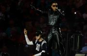 Bizarrap y Daddy Yankee se presentan en descanso de juego de la NFL en el Santiago Bernabéu