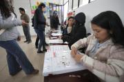 Comienza referéndum en Ecuador sobre Asamblea Constituyente y bases militares extranjeras