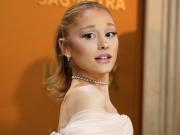 Detuvieron al fan que agredió a Ariana Grande durante la premiere de Wicked: por siempre en Singapur