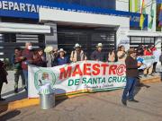 Maestros urbanos de Santa Cruz piden revisar la Ley Avelino Siñani