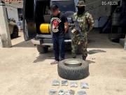 Umopar descubre paquetes de sustancias controladas ocultos en una llanta de auxilio