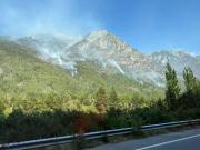 Avanza el incendio en Epuyén: el sector es riesgoso para los combatientes y convocaron a los medios aéreos