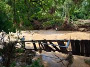 “Estamos totalmente aislados”: turbión destruye dos puentes en Achira y deja sin salida a 40 personas
