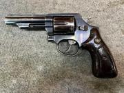 Investigan a un joven que disparó un arma dentro del baño de un local nocturno