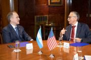Mario Lugones destacó la cooperación con EE.UU. tras reunirse con el embajador