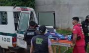 Una madre mata a su hijo y deja herida a otra tras apuñalarlos