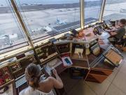 Controladores aéreos advierten que si sus paros no tienen respuesta, van a empezar a afectar a los pasajeros