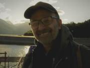 Quien era el hombre que murió tras colocarse un implante dental en una clínica de Belgrano