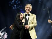 Andrea Bocelli, Nicki Nicole y la hija de la lágrima
