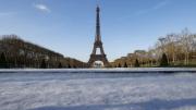París amaneció con nieve este domingo