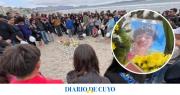 La familia del joven sanjuanino desaparecido en La Serena realizó una emotiva ceremonia en la playa
