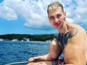 El drama del Popeye ruso: por qué los especialistas afirman que podría perder los dos brazos