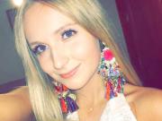 Annaliese Holland tiene 25 años, padece una enfermedad terminal y solicitó la muerte voluntaria: Papá, déjame ir