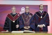 Entregan grado Doctor Honoris Causa al arzobispo de Santiago, Fernando Chomali