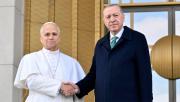 El papa León XIV llegó a Ankara en el primer viaje internacional de su pontificado