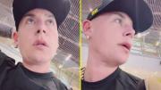 Hay un pana aquí que no nos deja entrar: Cosculluela es retenido en aeropuerto de Santiago y cancelan su show