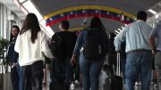 Venezuela revoca concesión a aerolíneas que cancelaron rutas tras advertencia de EEUU