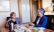 Bachelet se reunió con Jeannette Jara