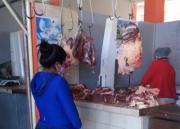 Cuestionan inestabilidad del precio de la carne en Tarija, advierten contrabando