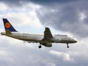 Airbus emite una alerta por un fallo en miles de sus aviones: Hay que detener inmediatamente los vuelos