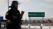 Perú decreta emergencia y militariza la frontera con Chile