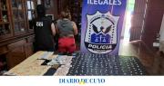 Operativo en Rawson: incautaron 200 envoltorios de cocaína, 8 plantas de marihuana y más de $200.000
