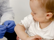 El Gobierno ratificó la seguridad y la gratuidad de las vacunas