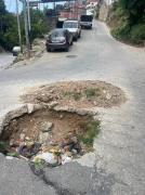 Huecos enormes en Los Olivos