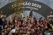Libertadores: Flamengo venció 1-0 a Palmeiras y cuatro uruguayos fueron campeones
