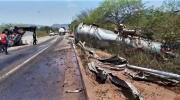 Cisterna se accidenta con diesel que llevaba desde el Paraguay