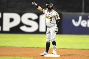 LVBP: Wilfredo Tovar agiganta su leyenda en Leones al igualar marca de Bob Abreu y Henry Blanco