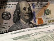 Dólar cae a mínimos de la sesión bajo $ 925 a medida que repunta el apetito por riesgo internacional