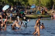 Comenzó la temporada de verano en Neuquén: 163 guardavidas ya cuidan la costa del Limay