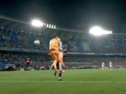 La polémica del Cilindro que casi cambia la historia: Racing reclamó un penal a lo Neuer contra Higuaín pero todo terminó con la expulsión de Martirena