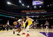 Lakers cayeron en sorpresiva paliza de los Suns