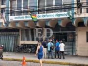 Gobierno inspecciona oficinas del INRA en Santa Cruz y anuncia control estricto ante tráfico de tierras