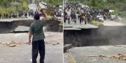 Colapso de una carretera causa horror entre residentes locales en Indonesia (+Video)