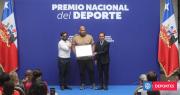 Gobierno entrega Premio Nacional del Deporte 2024 a Yasmani Acosta: cumplió una década en Chile
