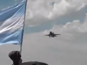 Con anticipación: ya aterrizaron en Río Cuarto los primeros aviones F16 que este sábado presentará Javier Milei