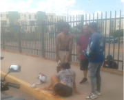 Mujer herida tras colisionar su moto contra un camión en la avenida Sabaneta, a la altura del Varillal