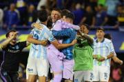 Racing eliminó a Boca, enmudeció a La Bombonera y va por más gloria