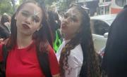 Dos hijas de un ex campeón con Estudiantes, entre las afectadas por el caos en un teatro: En peligro, dijo la mamá