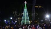 VIDEO. La Plaza 9 de Julio se iluminó con el tradicional encendido del Árbol de Navidad