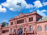 Milei firmó un decreto para modificar la estructura del Gobierno