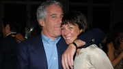 Juez de EE.UU. autoriza desclasificar archivos de la cómplice de Jeffrey Epstein, Ghislaine Maxwell