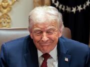 Trump: Maduro tiene los días contados y pronto atacaremos también en tierra