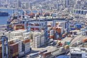 Exportaciones chilenas siguieron creciendo en noviembre, pero las importaciones marcaron su primera baja del año