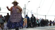 Sectores sociales marchan a Plaza Murillo para exigir reunión con el presidente Paz