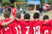 ¿Quieres evitar tener un adolescente problemático? Involucra a tus hijos en deportes